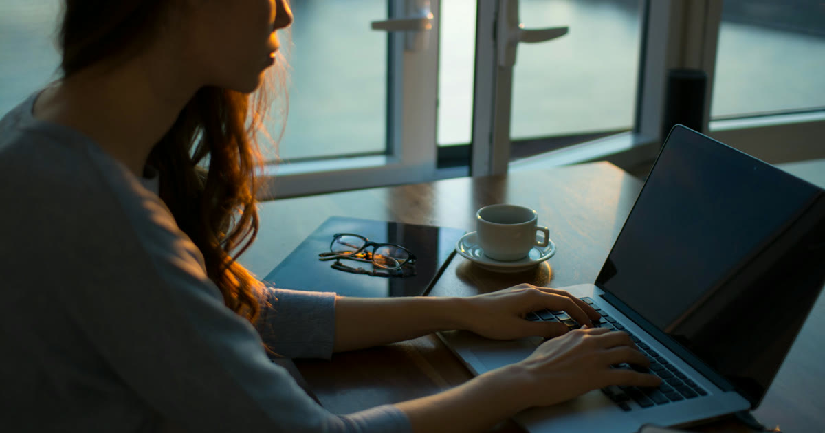 Freelance Invoice Template: What to Include + Examples